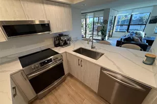 11 Sunset Dr, Sarasota, FL 34236 - Photo 8