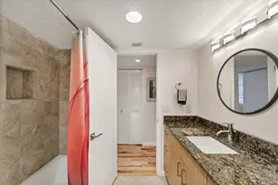 988 Boulevard of the Arts, Sarasota, FL 34236 - Photo 20