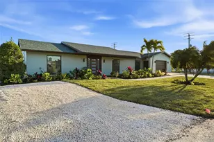 501 65th St, Holmes Beach, FL 34217 - Photo 2