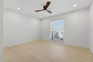 501 65th St, Holmes Beach, FL 34217 - Photo 42