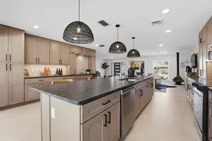501 65th St, Holmes Beach, FL 34217 - Photo 20