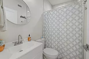 2069 Bougainvillea St, Sarasota, FL 34239 - Photo 20