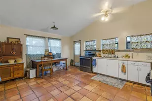 4122 Old Bradenton Rd, Sarasota, FL 34234 - Photo 10