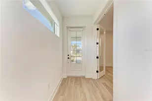 1051 Waterline Ct, Sarasota, FL 34240 - Photo 10