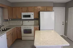 1507 Lantana Ct, Palmetto, FL 34221 - Photo 2