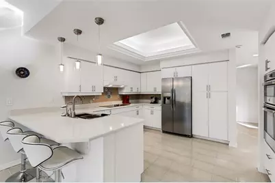 7242 Villa D Este Drive, Sarasota, FL 34238 - Photo 14