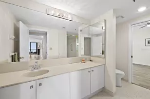 2110 Harbourside Dr, Longboat Key, FL 34228 - Photo 30