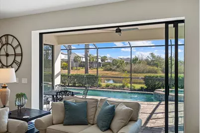 5925 Bluestar Court, Lakewood Ranch, FL 34211 - Photo 12