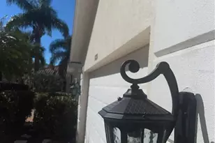 7630 Pesaro Dr, Sarasota, FL 34238 - Photo 4