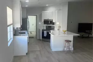 7630 Pesaro Dr, Sarasota, FL 34238 - Photo 6