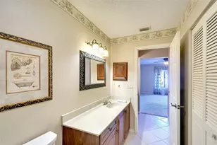 6291 Timberlake Dr, Sarasota, FL 34243 - Photo 14