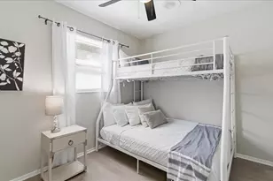 305 N Conrad Ave, Sarasota, FL 34237 - Photo 32