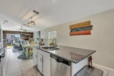 5104 Dandelion Street, Apollo Beach, FL 33572 - Photo 8