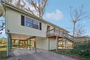 18411 Autumn Mist Dr, Lutz, FL 33549 - Photo 2