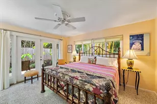 2715 Valencia Dr, Sarasota, FL 34239 - Photo 18