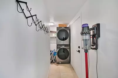 6426 Colonial Drive, Sarasota, FL 34231 - Photo 34