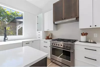 1834 Bougainvillea Street, Sarasota, FL 34239 - Photo 8