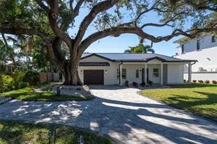 1834 Bougainvillea St, Sarasota, FL 34239 - Photo 2