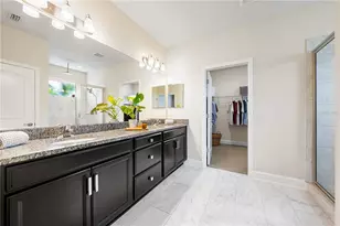 7500 Aguila Dr, Sarasota, FL 34240 - Photo 42