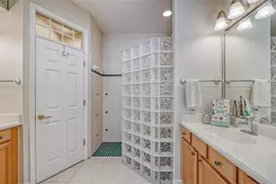 4906 Lakescene Pl, Sarasota, FL 34243 - Photo 22