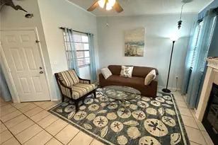 3821 59th Ave W, Bradenton, FL 34210 - Photo 8