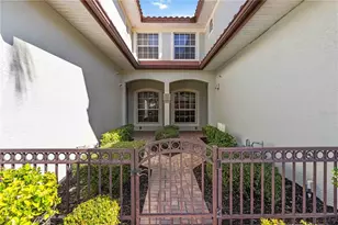 8239 Miramar Way, Lakewood Ranch, FL 34202 - Photo 4