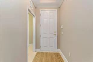 8239 Miramar Way, Lakewood Ranch, FL 34202 - Photo 6