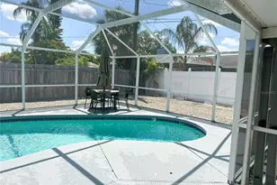 2532 Constitution Blvd, Sarasota, FL 34231 - Photo 2