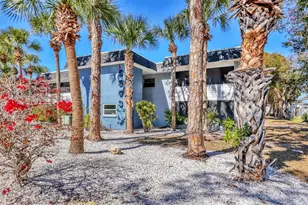 5503 Fountain Lake Cir, Bradenton, FL 34207 - Photo 2