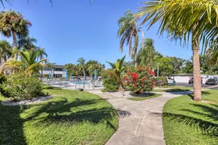 5503 Fountain Lake Cir, Bradenton, FL 34207 - Photo 22