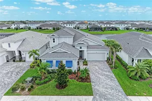 17725 Roost Pl, Lakewood Ranch, FL 34211 - Photo 2