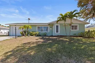 6725 Roxbury Dr, Sarasota, FL 34231 - Photo 1