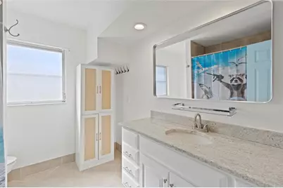 6725 Roxbury Drive, Sarasota, FL 34231 - Photo 12