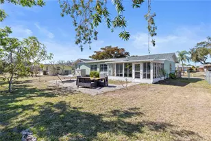6725 Roxbury Dr, Sarasota, FL 34231 - Photo 16