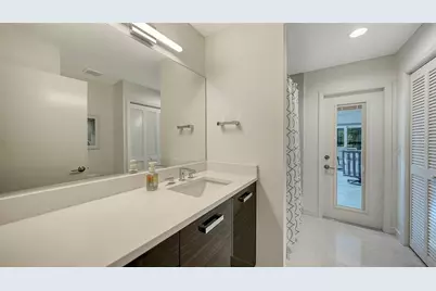 6948 Stetson Street Circle, Sarasota, FL 34243 - Photo 34