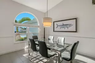 6948 Stetson St Cir, Sarasota, FL 34243 - Photo 4