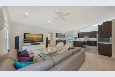 6948 Stetson Street Circle, Sarasota, FL 34243 - Photo 18