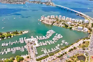 10253 Canaveral Cir, Sarasota, FL 34241 - Photo 90