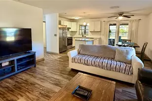 3364 Ramblewood Way, Sarasota, FL 34237 - Photo 8