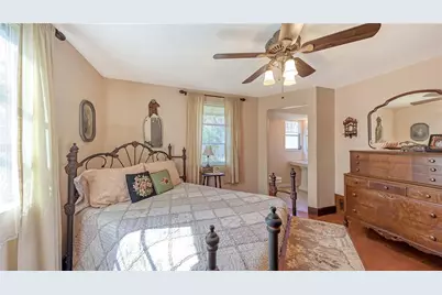 5343 Barbarossa Avenue, Sarasota, FL 34235 - Photo 12