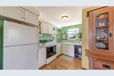 5343 Barbarossa Avenue, Sarasota, FL 34235 - Photo 10