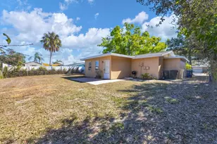 5135 Brookmeade Dr, Sarasota, FL 34232 - Photo 22