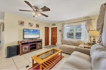 5135 Brookmeade Drive, Sarasota, FL 34232 - Photo 6