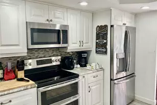 6002 Oak Creek Ln, Bradenton, FL 34210 - Photo 8