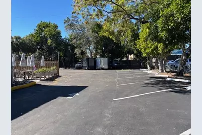 6916 14th Street W, Bradenton, FL 34207 - Photo 8