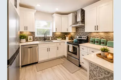 4925 Remington Drive, Sarasota, FL 34234 - Photo 10