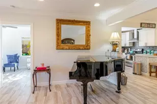 4925 Remington Dr, Sarasota, FL 34234 - Photo 8