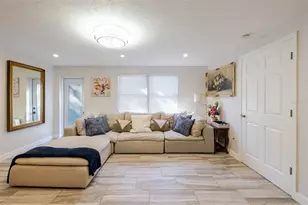 4925 Remington Dr, Sarasota, FL 34234 - Photo 16