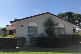 2125 Pueblo Cir, Sarasota, FL 34231 - Photo 2