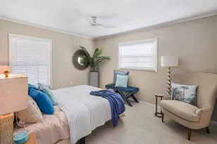 635 Melody Cir, Sarasota, FL 34237 - Photo 8